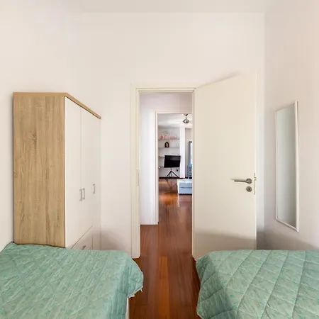 Big Blue * Piso Livadi